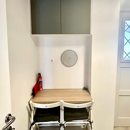 Modern 2bd With View Near Acropolis Athens